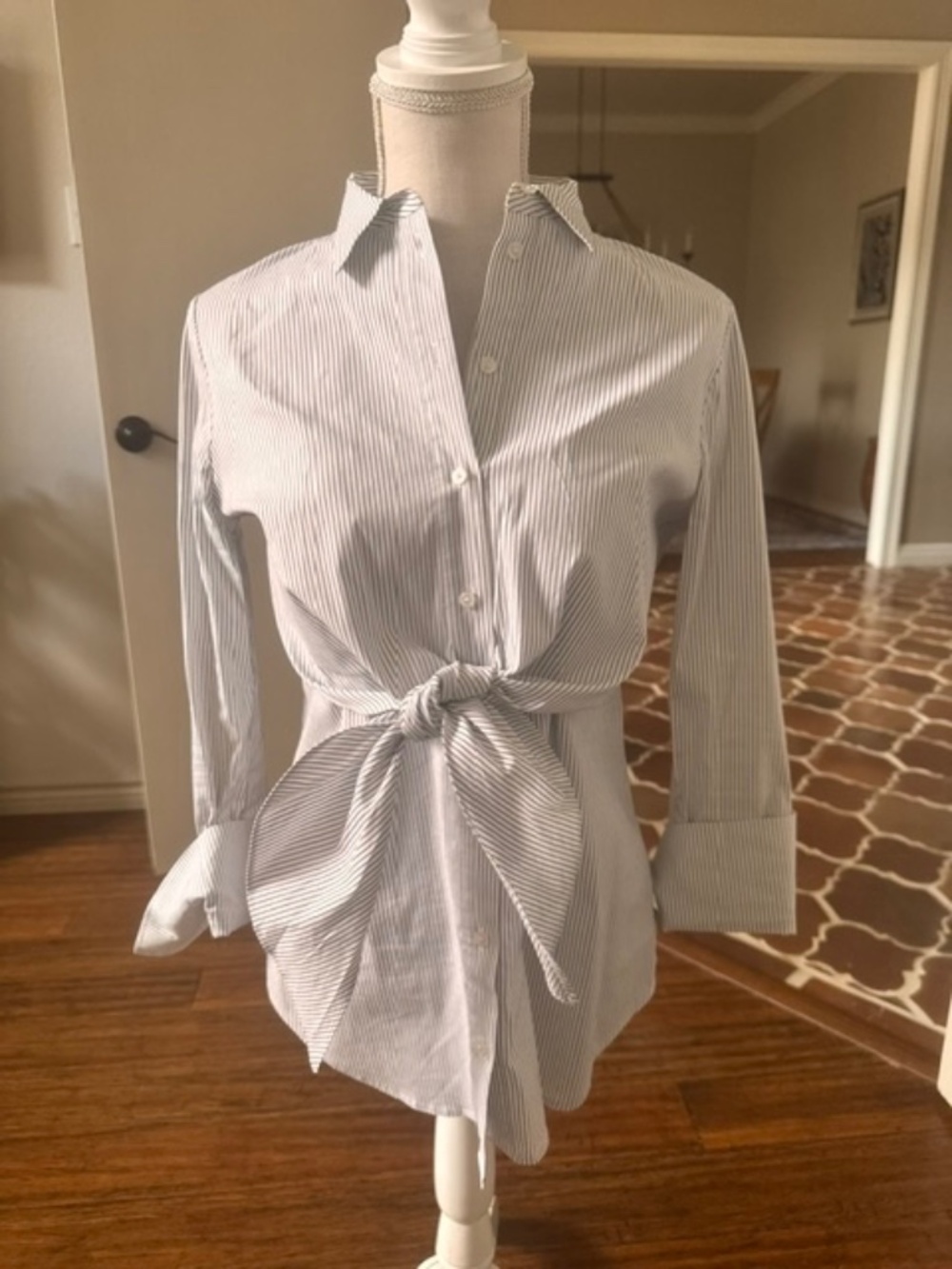 WHBM Charcoal Stripe Tie-Front Button Down Shirt Size 4P